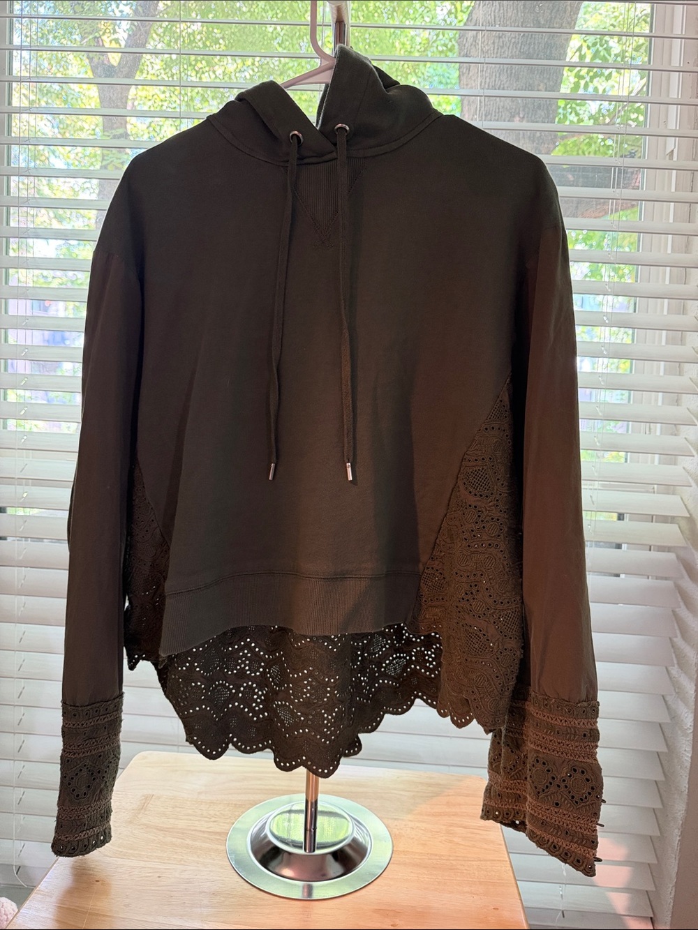 Sea New York Black Lace-Hem Crewneck Sweatshirt